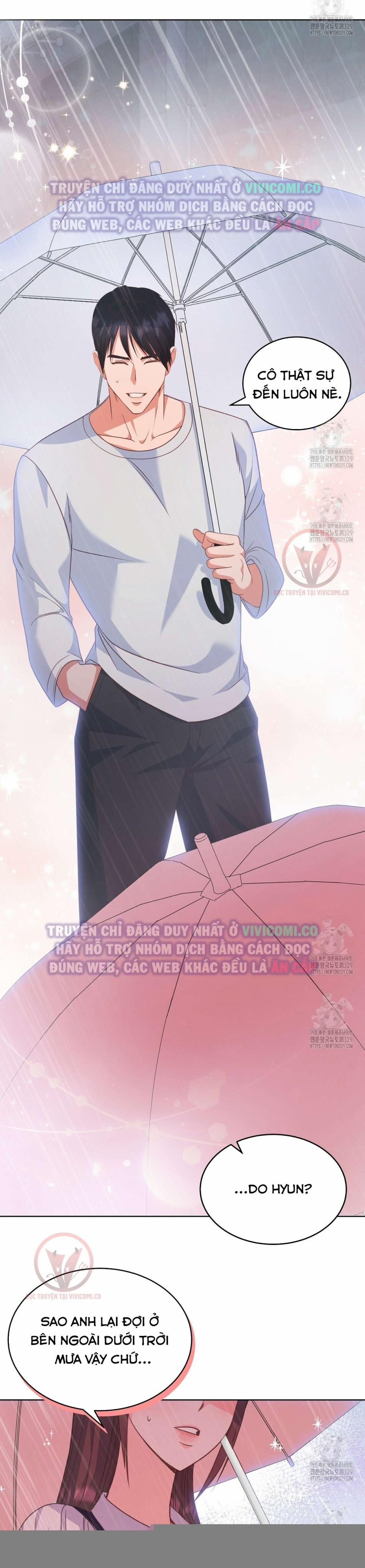 [18+] Sếp Của Anh Trai Tôi Đã Vượt Quá Giới Hạn 10 trang 11