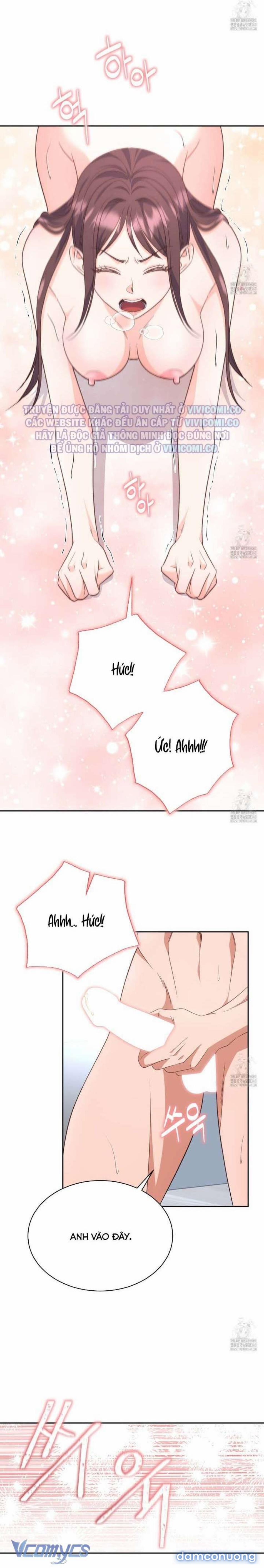 [18+] Sếp Của Anh Trai Tôi Đã Vượt Quá Giới Hạn 22 trang 9