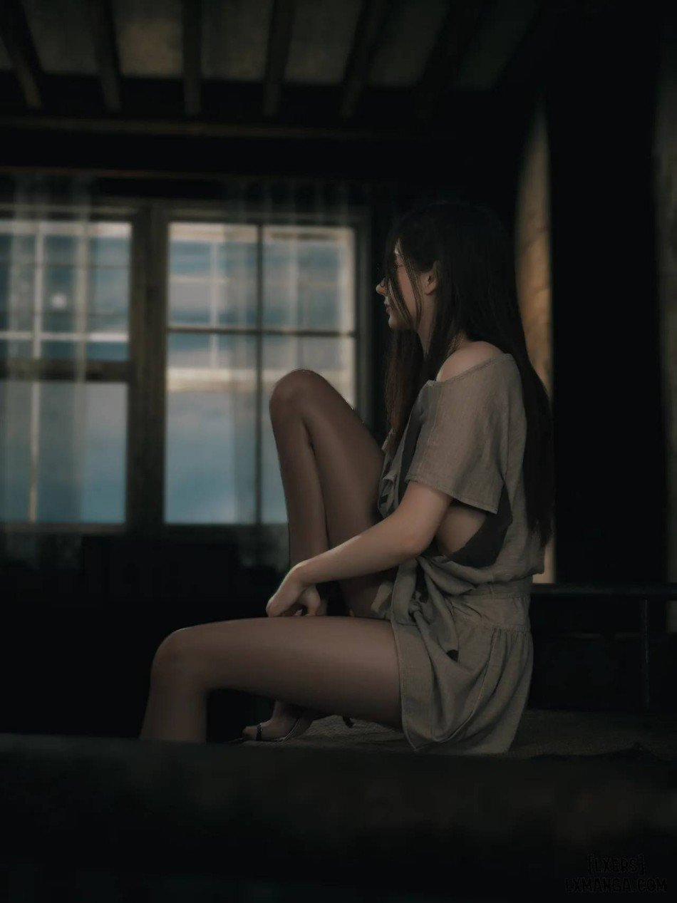 Cô Bạn Cùng Phòng Quá Dâm 0 trang 51