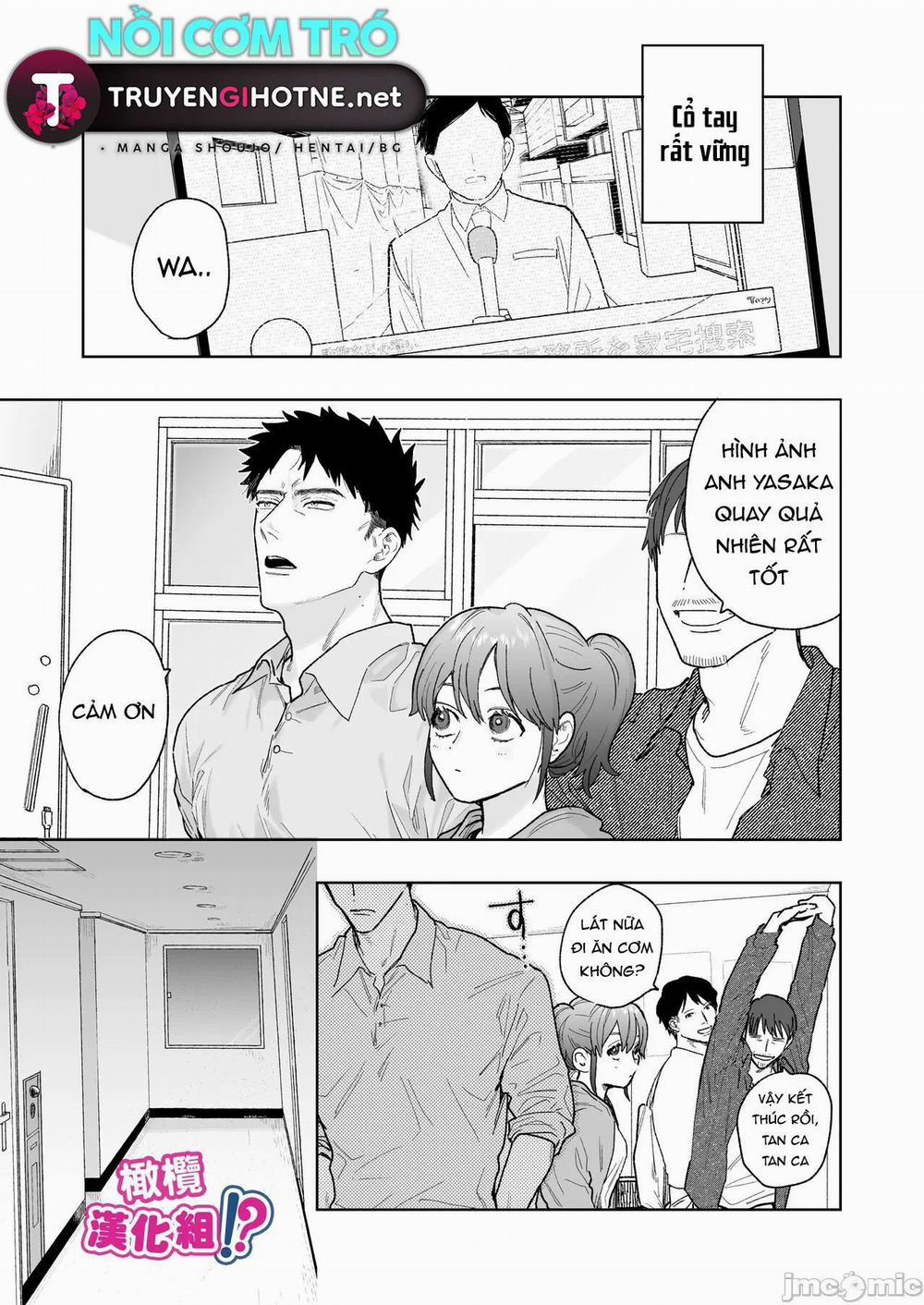 Có Thật Là Cái Người Quay Phim Hung Dữ Yasaka Đó Thích Tôi Không? 3 trang 4