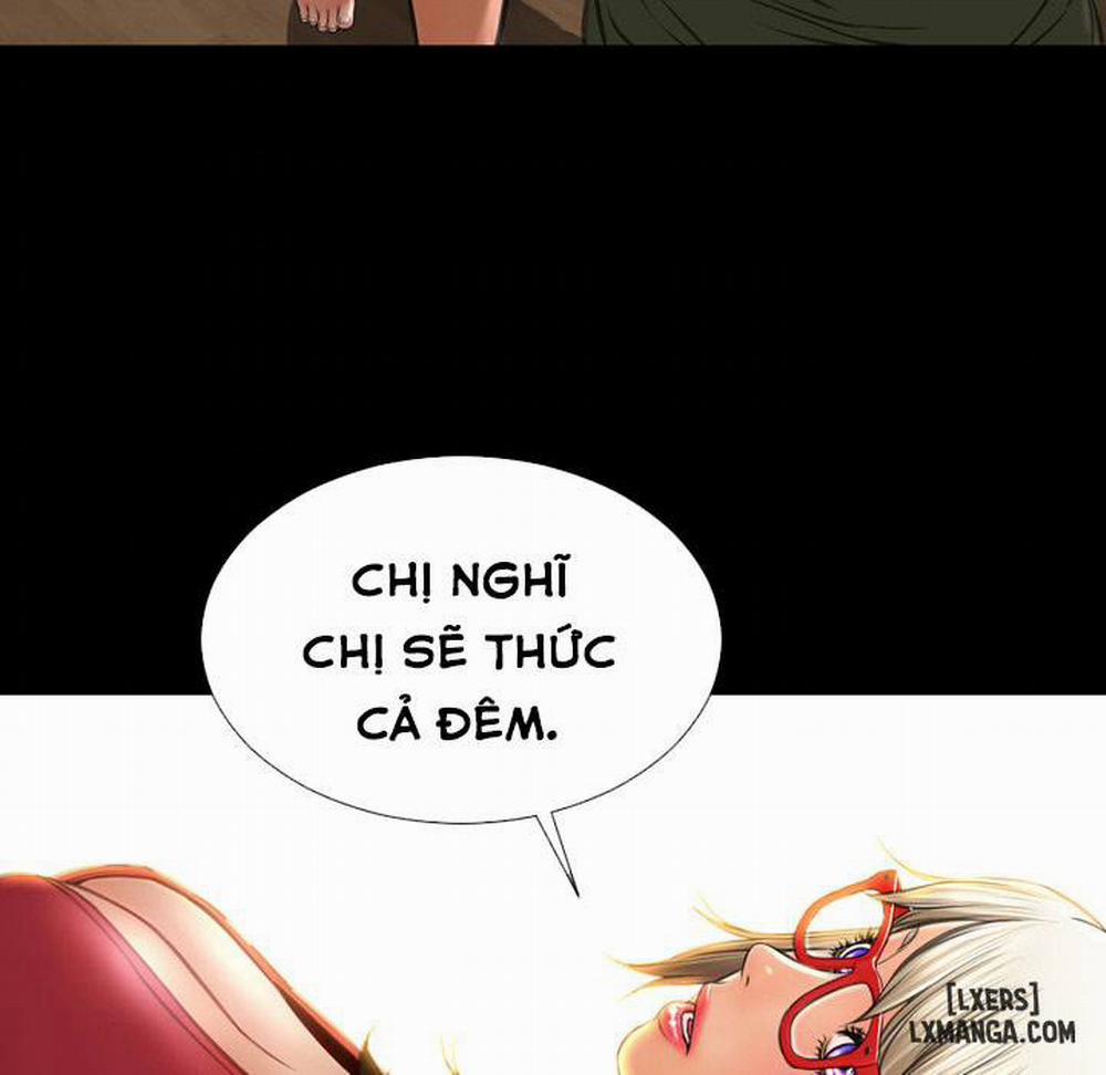 Cửa Hàng Đồ Chơi Người Lớn 36 trang 142