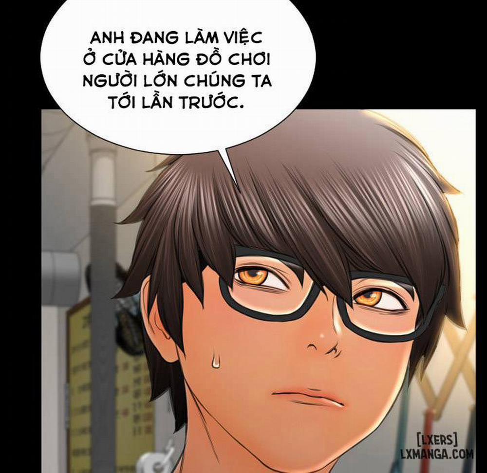 Cửa Hàng Đồ Chơi Người Lớn 42 trang 141