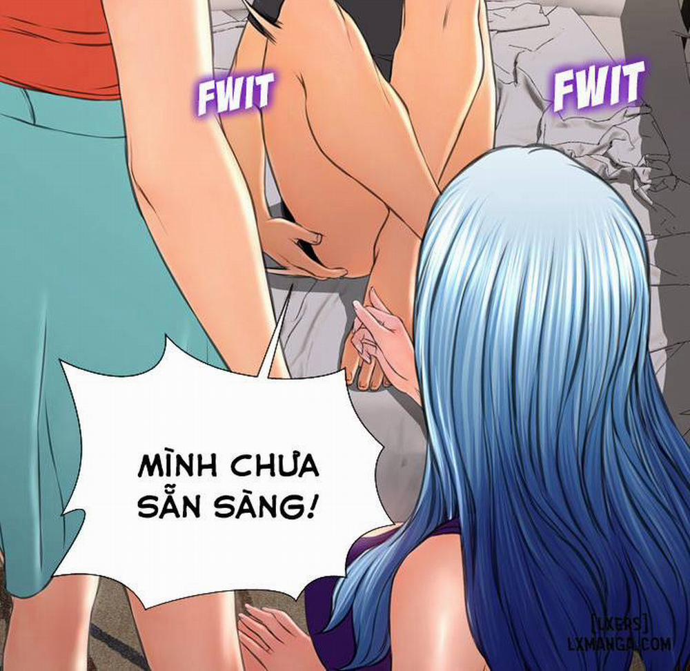 Cửa Hàng Đồ Chơi Người Lớn 49 trang 24