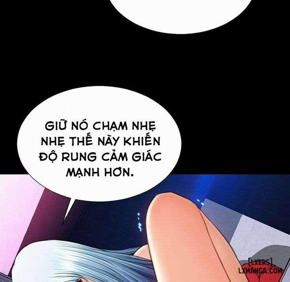 Cửa Hàng Đồ Chơi Người Lớn 61 trang 46