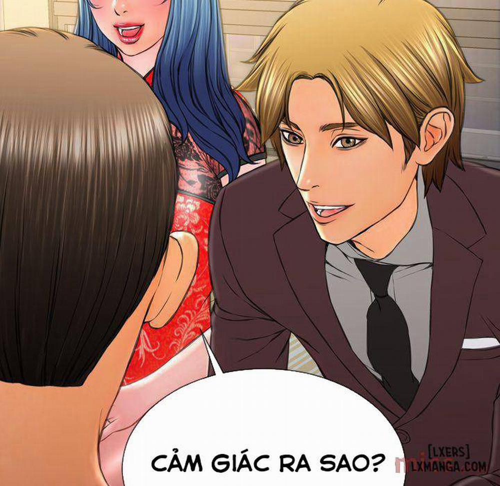 Cửa Hàng Đồ Chơi Người Lớn 68 trang 46