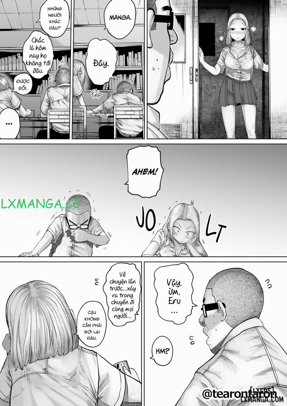 Gakkou de Ichiban Futsuriai na Couple no Hanashi Oneshot trang 8