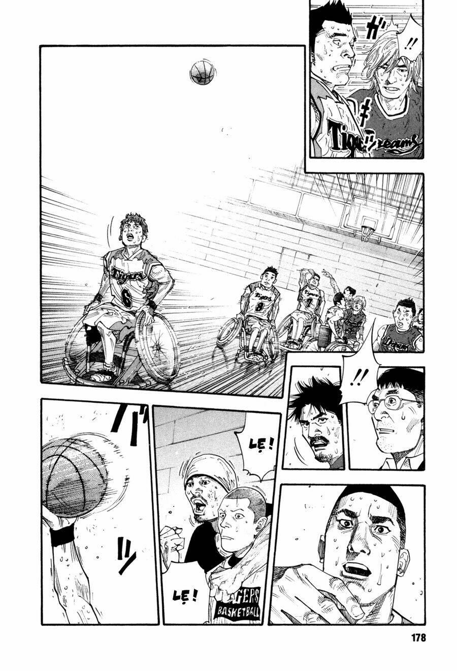 Realist Maou Niyoru Seiiki Naki Isekai Kaikaku 42 trang 2