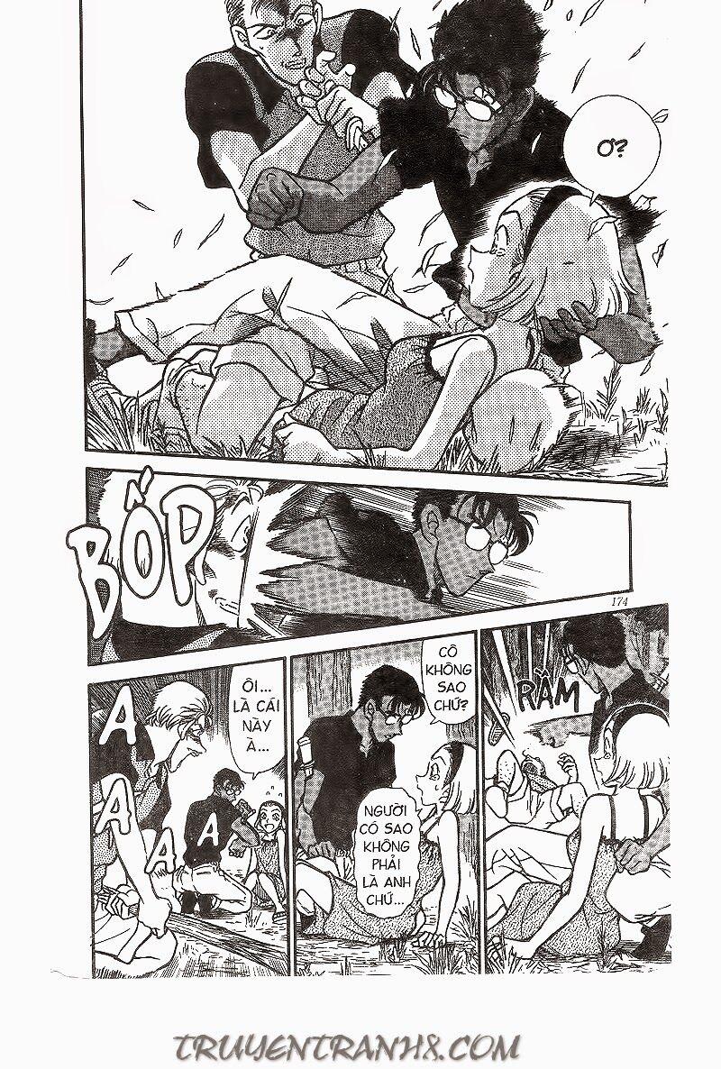 Thám Tử Conan 221 trang 13