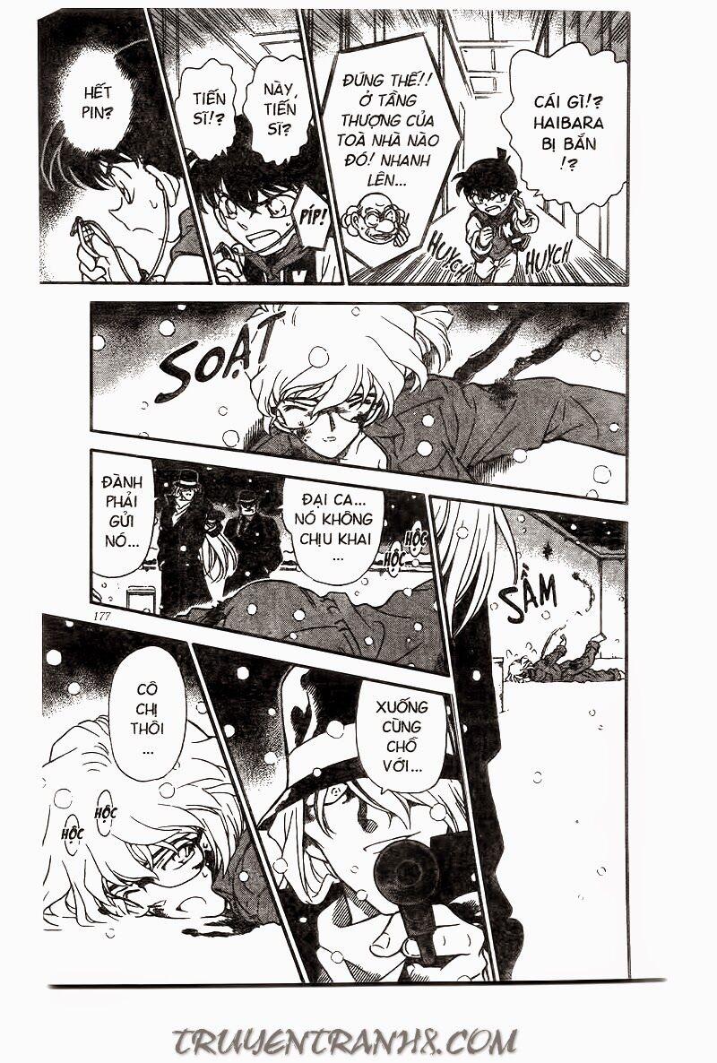 Thám Tử Conan 242 trang 4