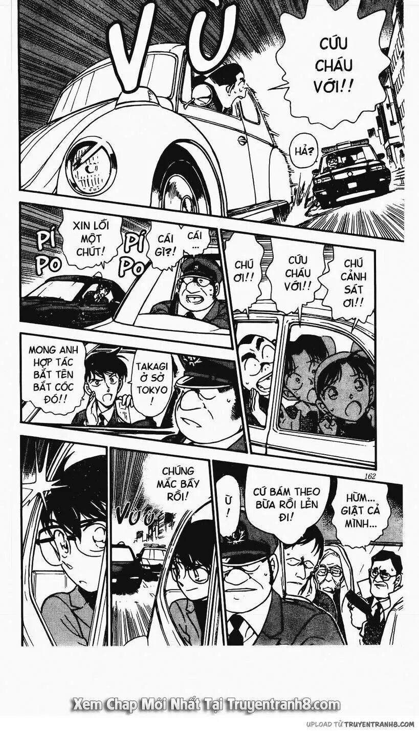 Thám Tử Conan 327 trang 9