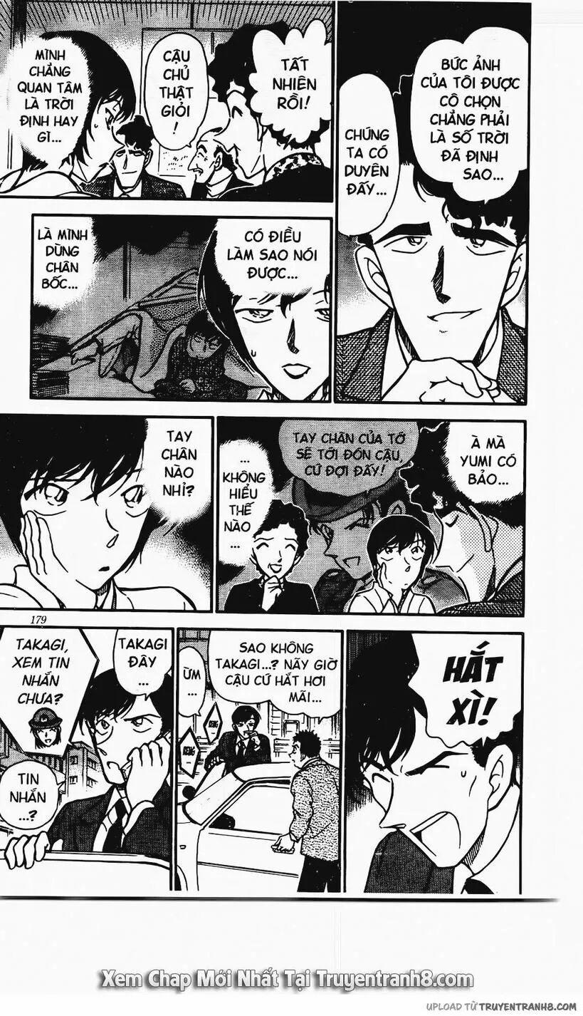 Thám Tử Conan 328 trang 9