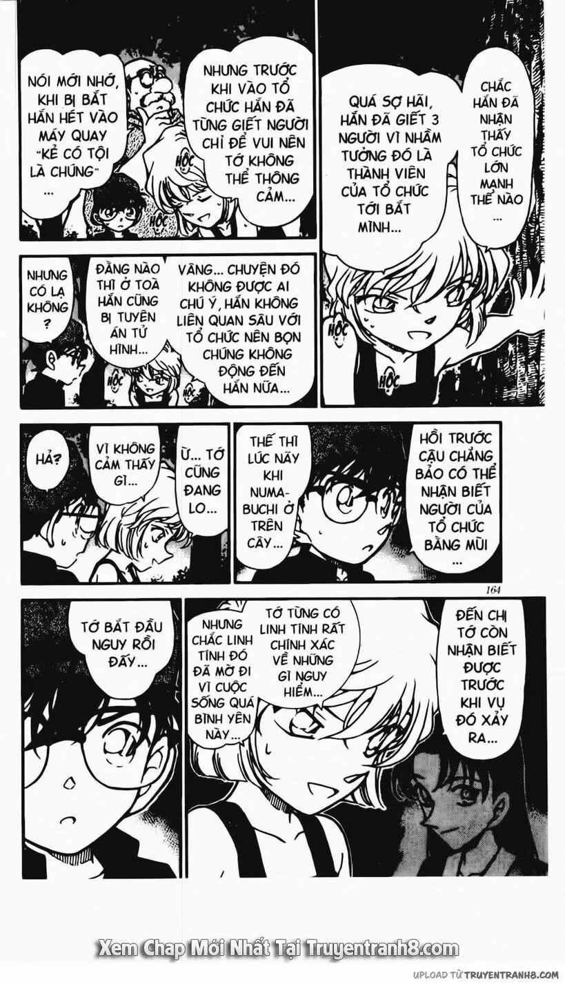 Thám Tử Conan 360 trang 9