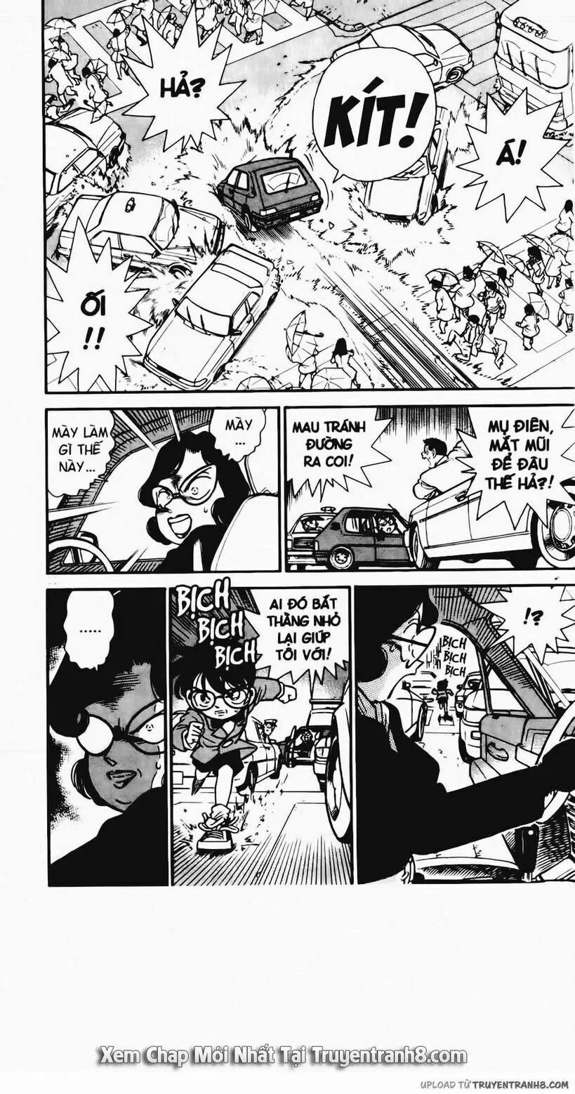 Thám Tử Conan 49 trang 9